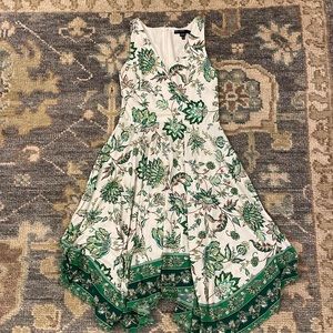 Maggie London Size 4 Midi dress